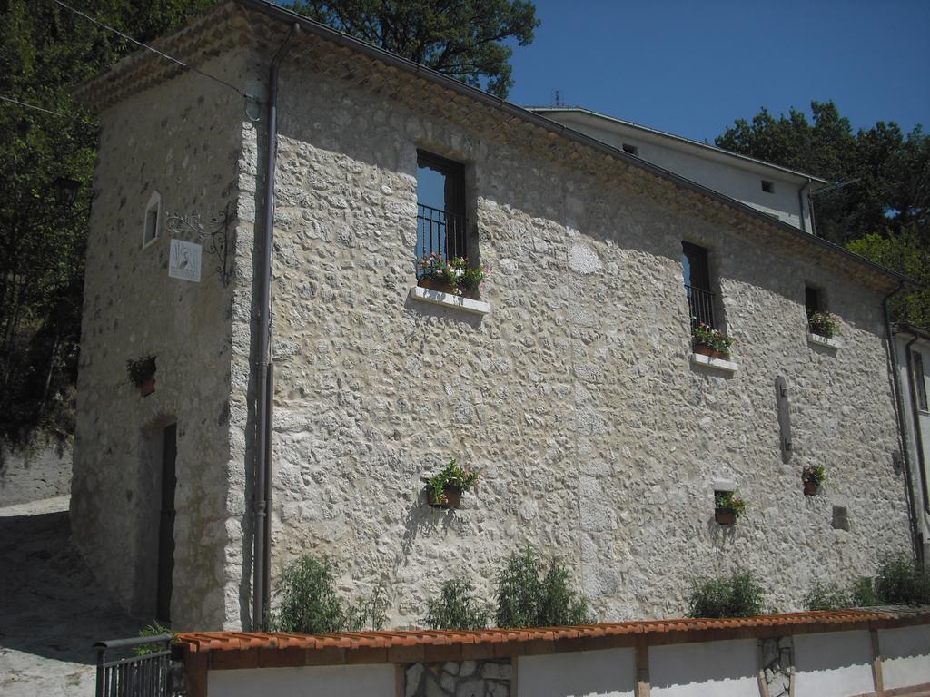 La Casa Sul Lago Posta Fibreno Exterior photo